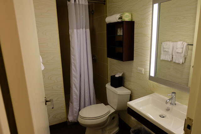 Hotel Felix Bathroom